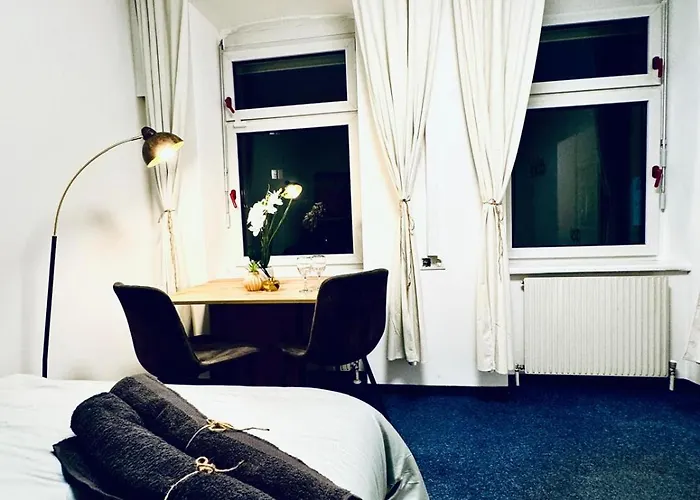 Private In Spacious 7-bedroom Apartment, Prime Location Apartment Vienna